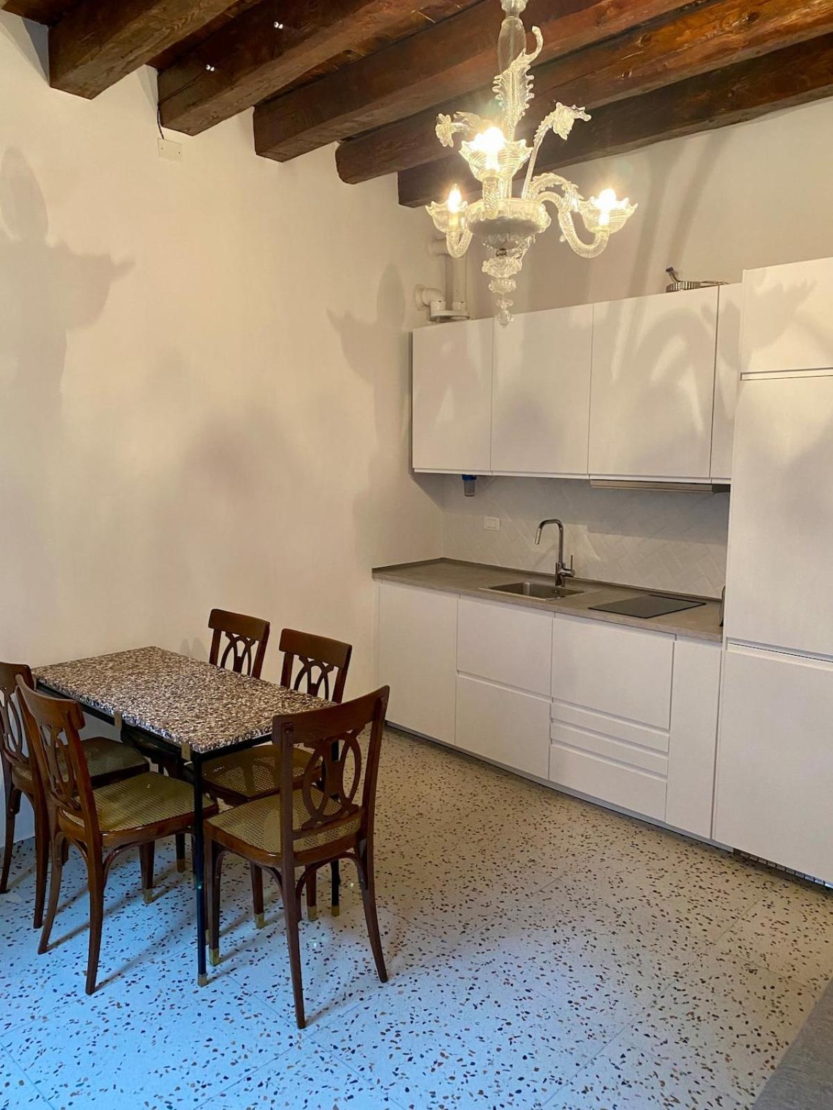 Quiet With Canal View Apartment Venedig
